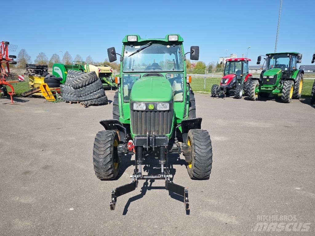 John Deere 4520 Manji traktori