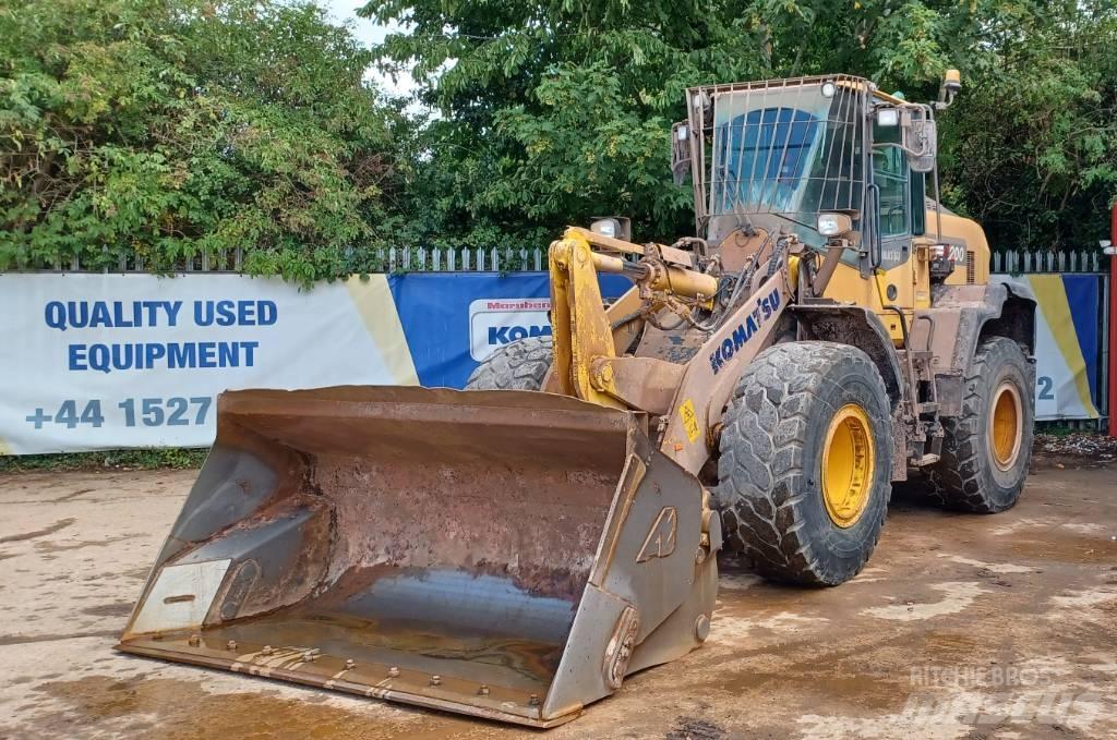 Komatsu WA 200-8 Utovarivači na točkove
