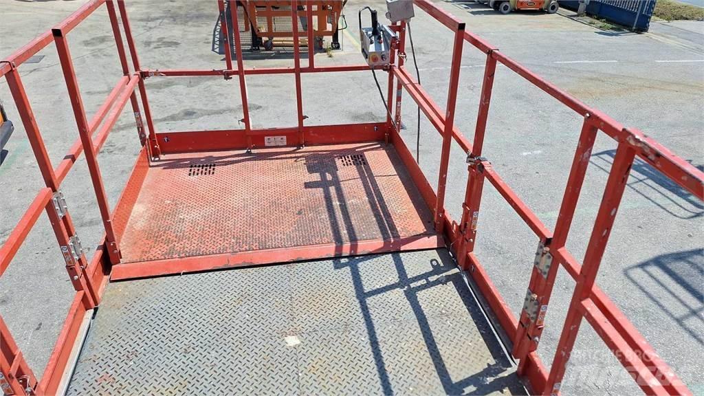 SkyJack 8841RT Makazaste platforme