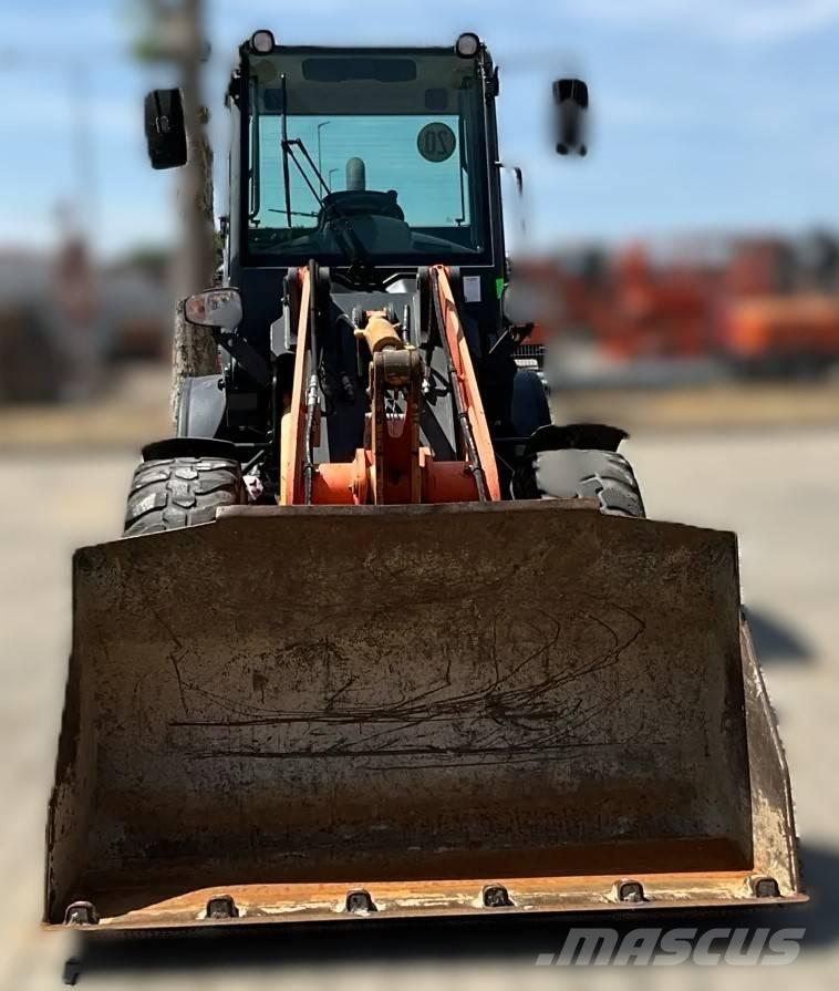Komatsu WA 80-6 Utovarivači na točkove