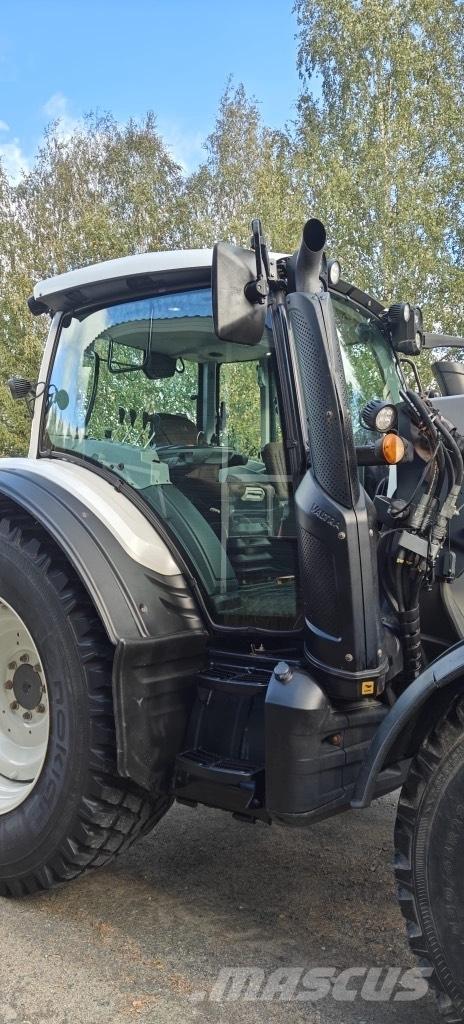 Valtra N 154 A Traktori
