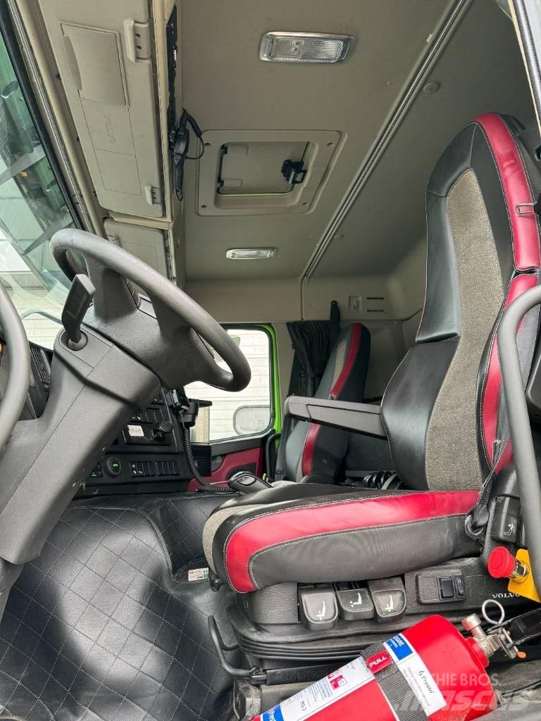 Volvo FM 8*4 Kiperi kamioni