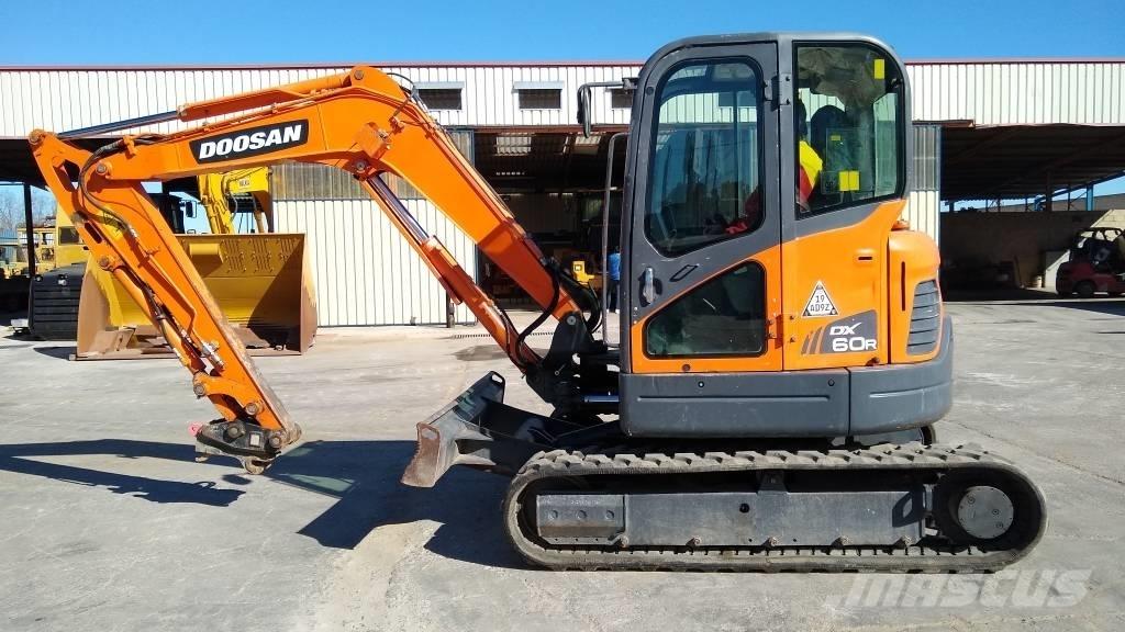 Doosan DX 60 R Mini bageri < 7t
