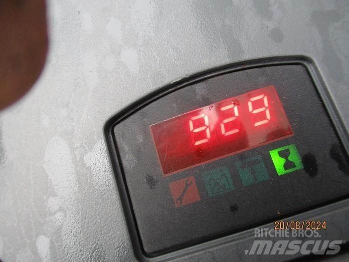 BT LWE 160 Nisko podizni električni viljuškar