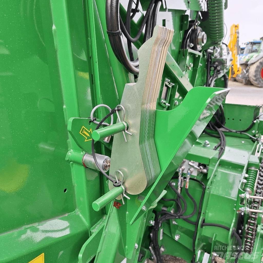 John Deere V461M Prese/balirke za rolo bale