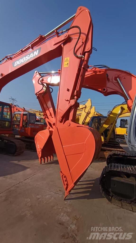 Doosan DX 300 LC Bageri guseničari