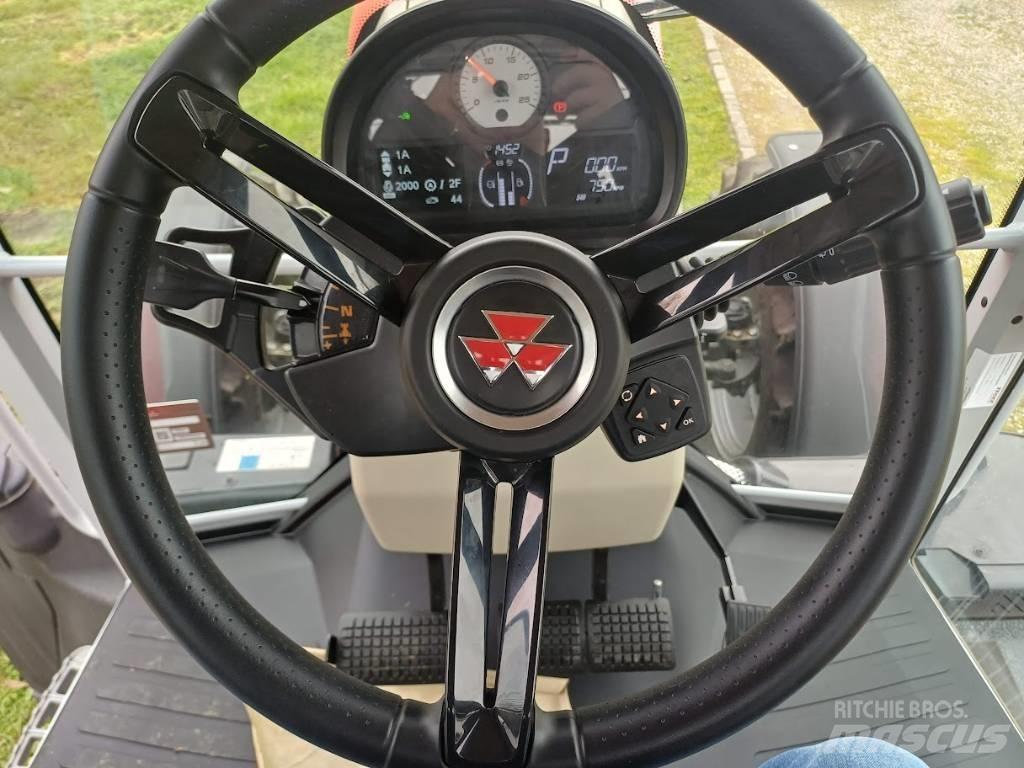Massey Ferguson 6 S Traktori