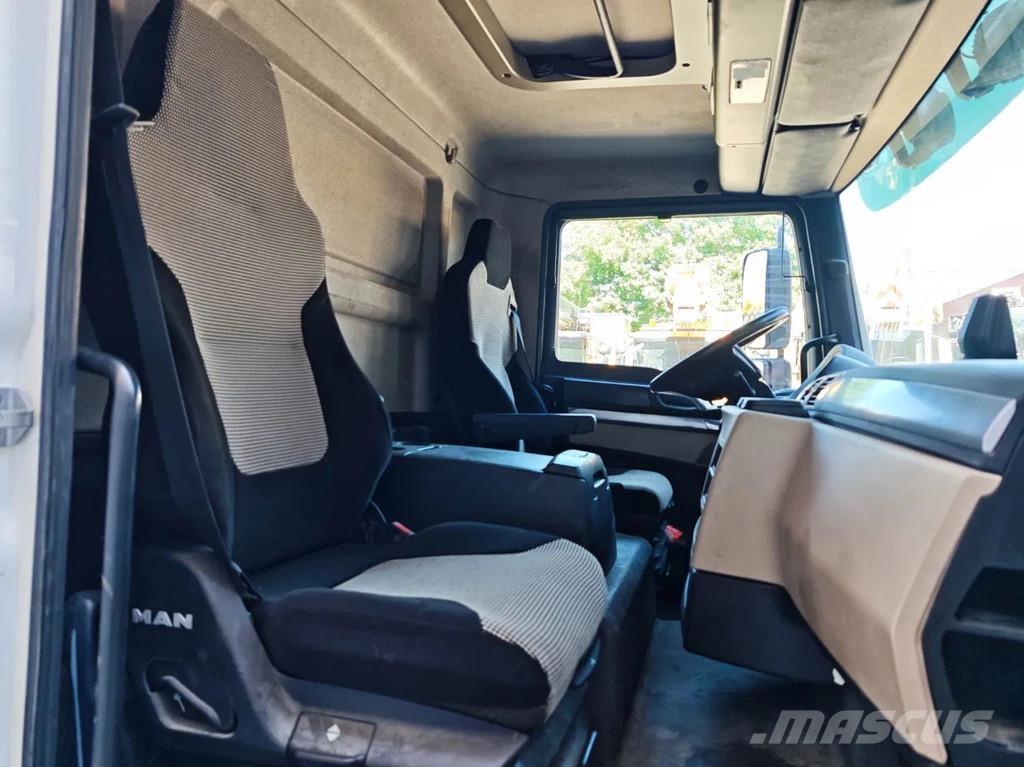 MAN TGL 8.220 4x2 Kamioni-šasije