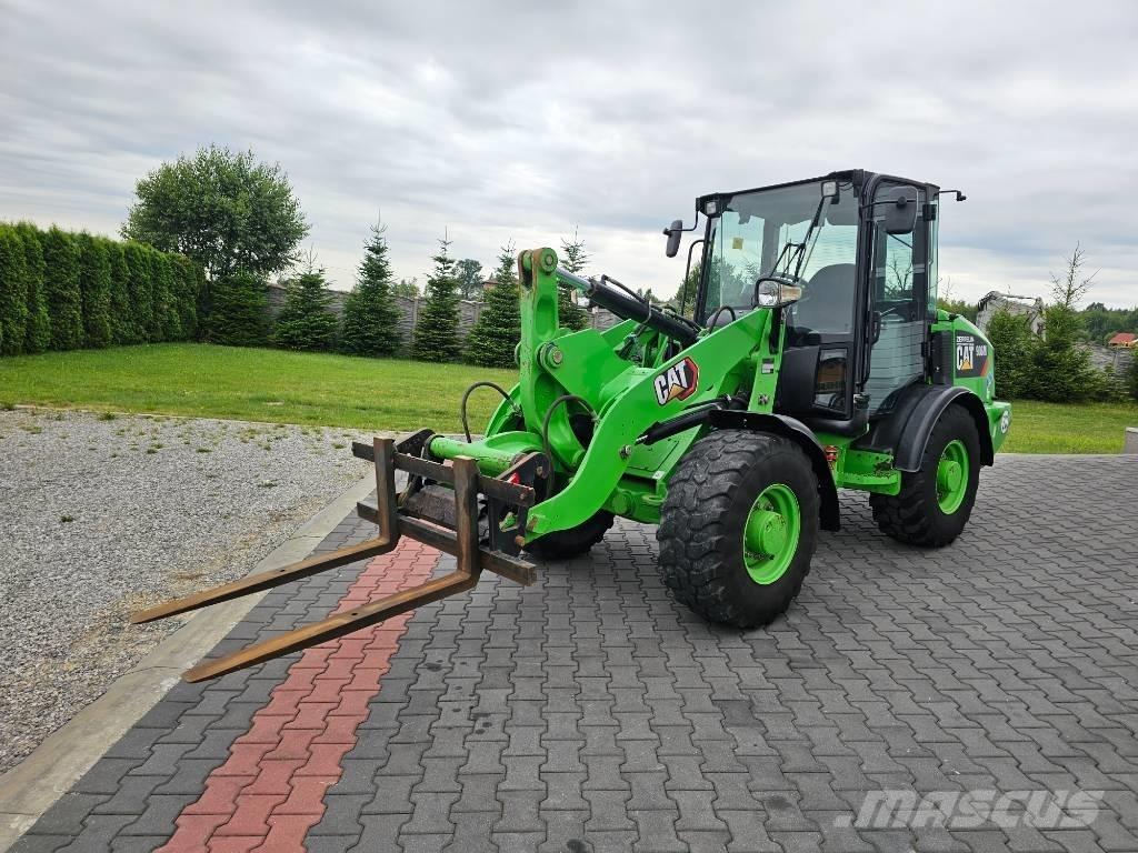 CAT 906 M Utovarivači na točkove
