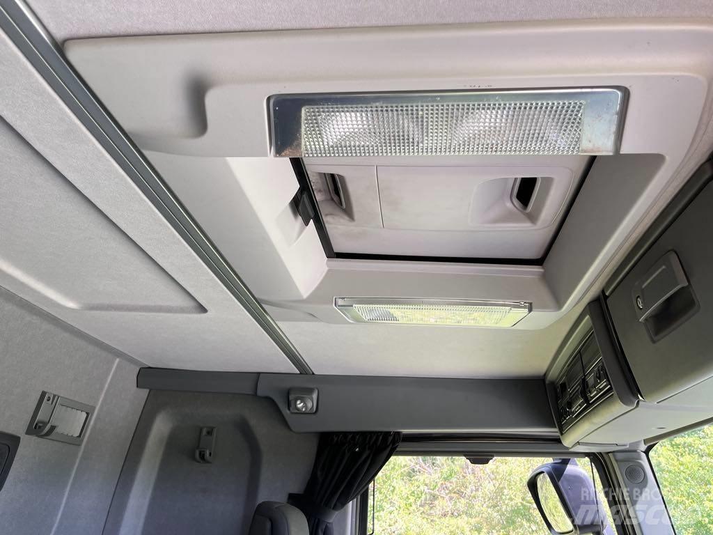 Renault Kerax 6x4 Kranovi za utovar