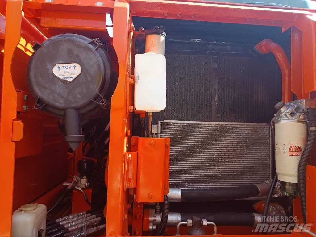 Doosan DX 150 LC Bageri guseničari