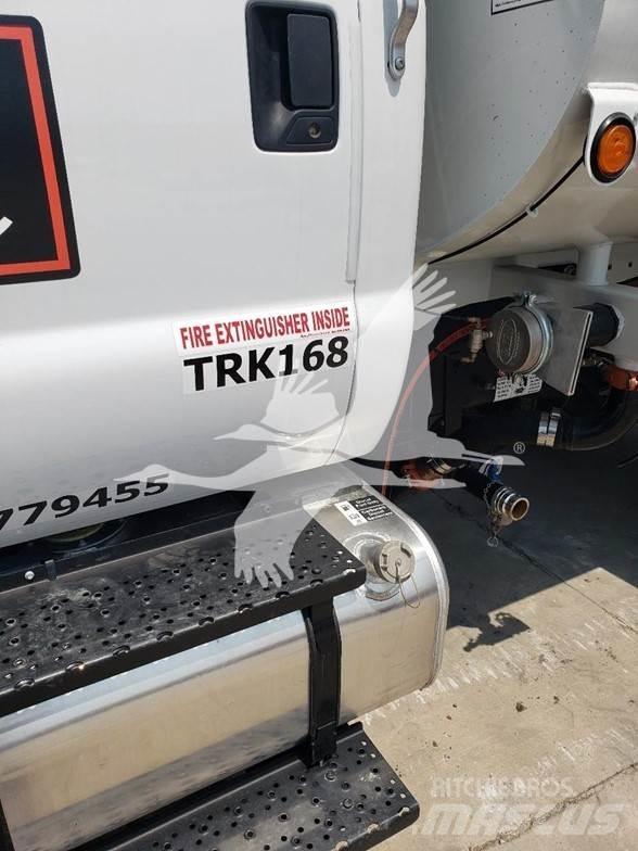 F & R F750 Poluprikolice za stabla