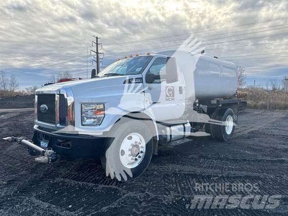 F & R F750 Poluprikolice za stabla