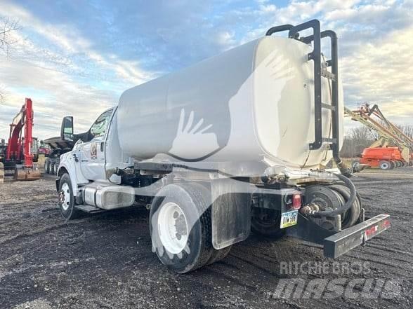 F & R F750 Poluprikolice za stabla