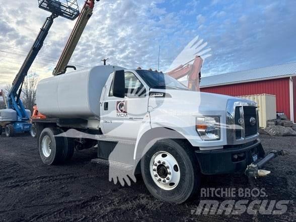 F & R F750 Poluprikolice za stabla