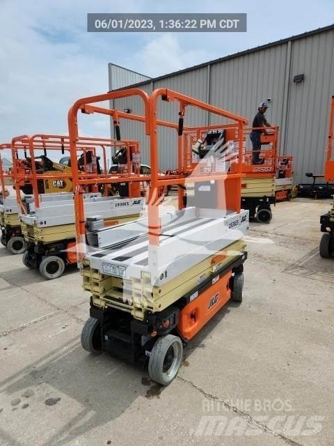 JLG 1930ES Makazaste platforme