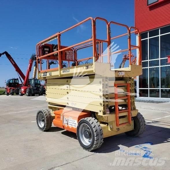 JLG 4069LE Makazaste platforme