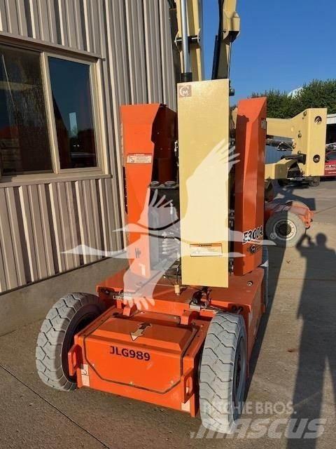 JLG E300AJP Zglobne podizne platforme