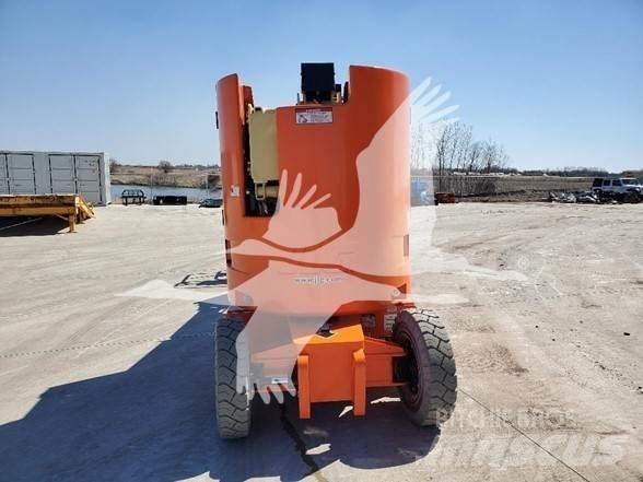 JLG E300AJP Zglobne podizne platforme
