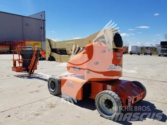 JLG E400AJPN Zglobne podizne platforme