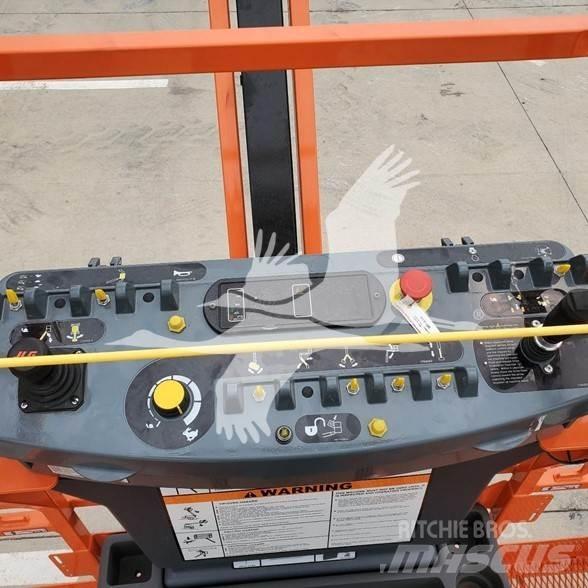 JLG EC600SJP Teleskopske podizne platforme
