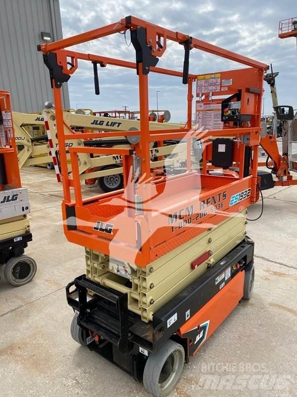 JLG ES1932 Makazaste platforme