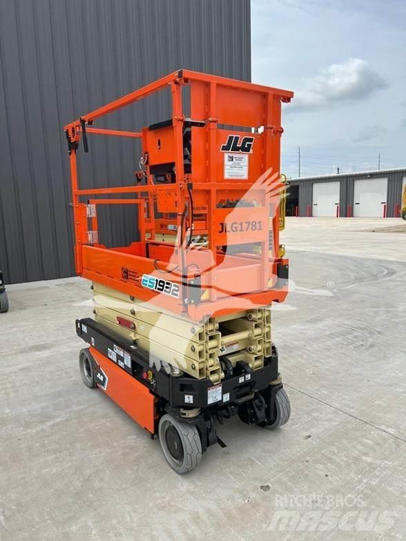 JLG ES1932 Makazaste platforme