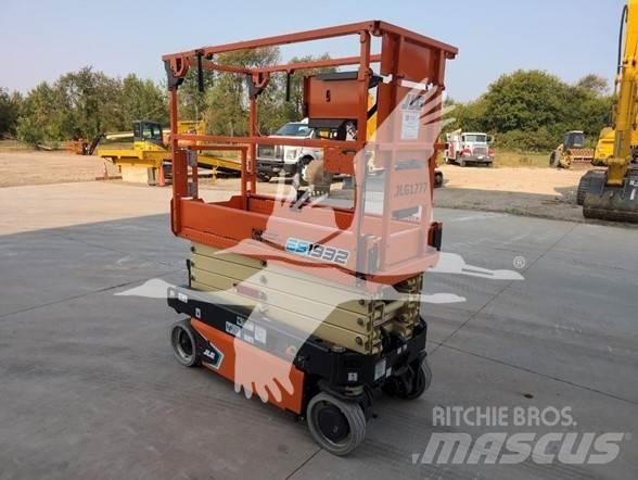 JLG ES1932 Makazaste platforme