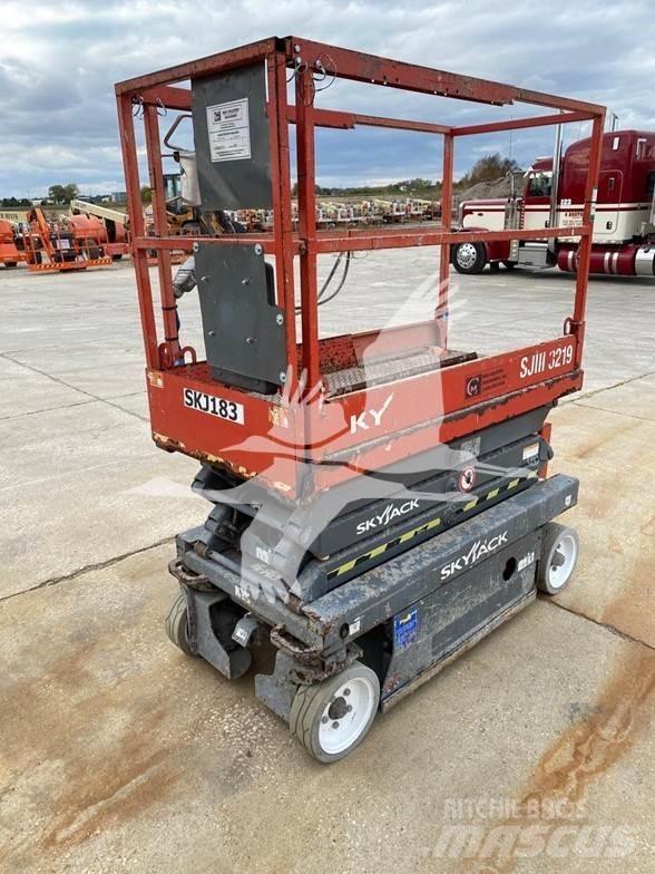 SkyJack SJ3219 Makazaste platforme