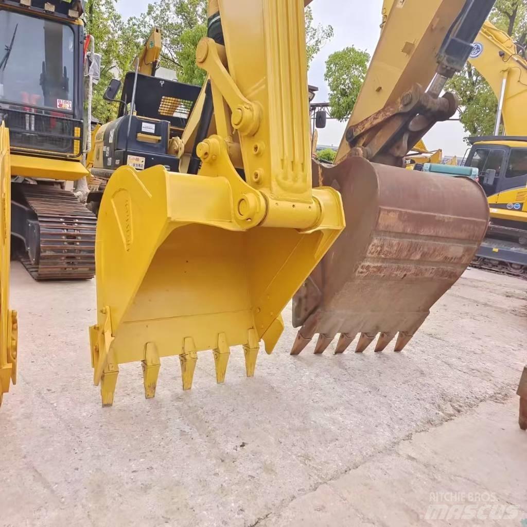Komatsu PC 220 Bageri guseničari