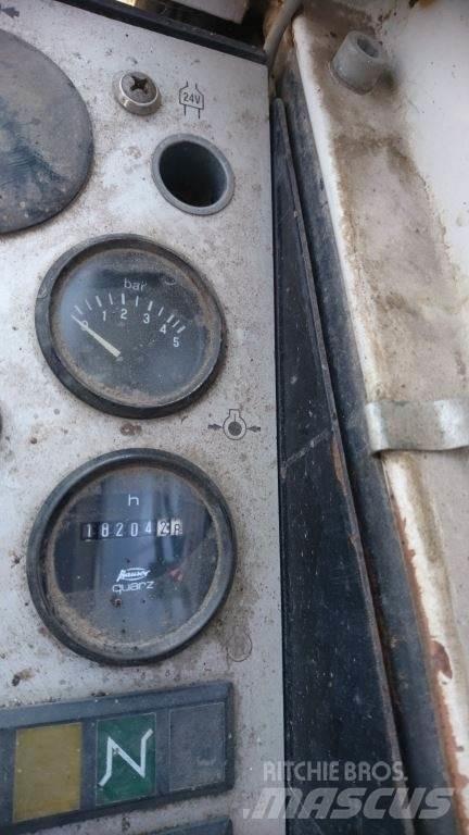 Liebherr A900 Bageri točkaši