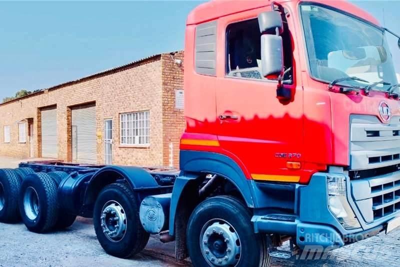 UD CGE 370 8x4 Ostali kamioni