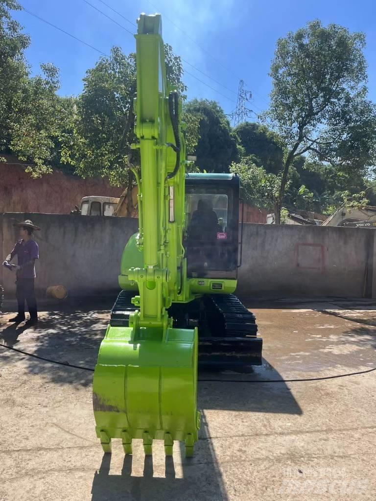 Hyundai R60-5 Bageri guseničari