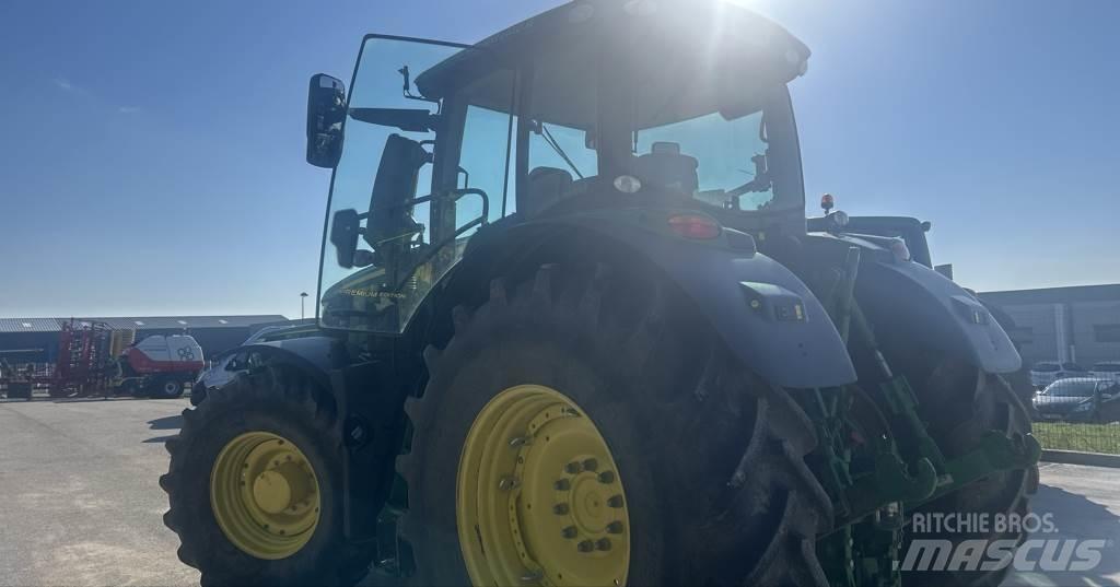 John Deere 6250R Traktori