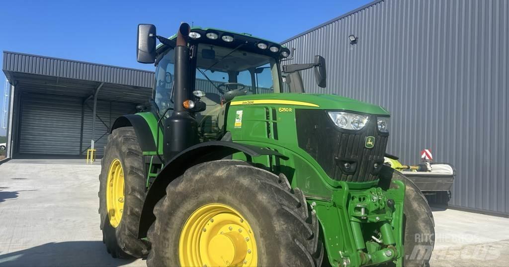 John Deere 6250R Traktori