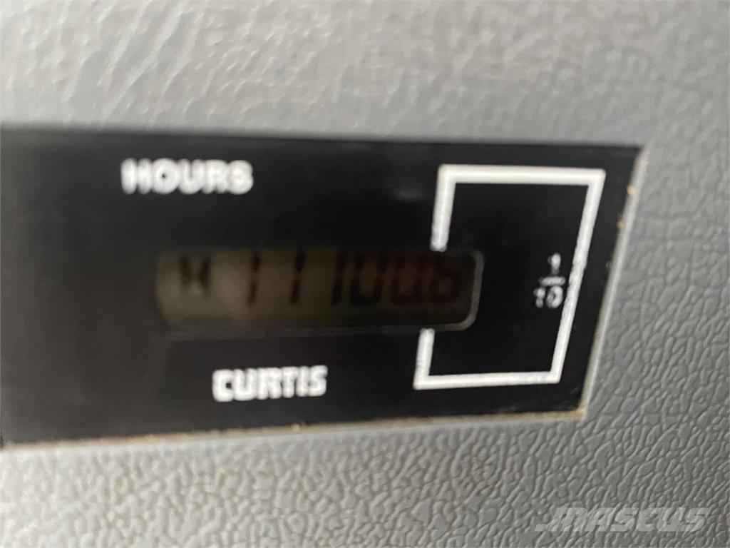 Hyundai HX520L Bageri guseničari