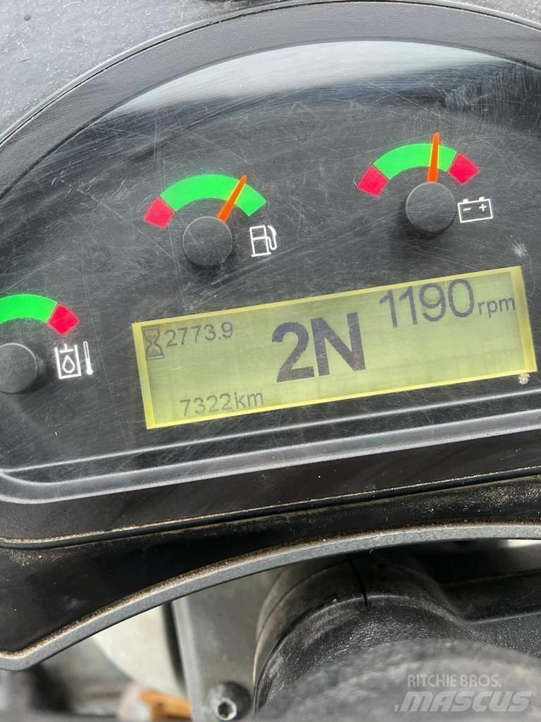 CAT 906M Utovarivači na točkove