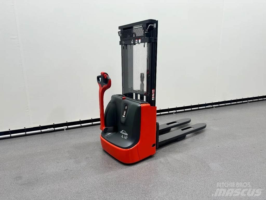Linde L 12 Ručni električni viljuškar