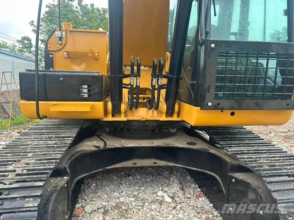 CAT 320D2L Bageri guseničari