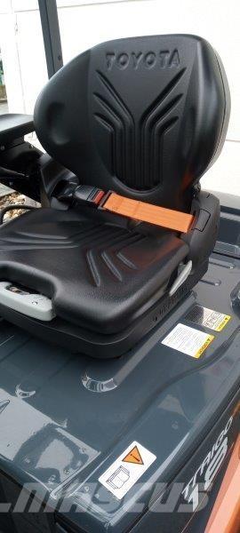 Toyota 8FBM18T Električni viljuškari