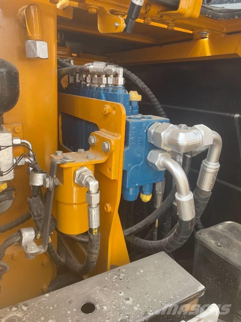 Komatsu PC 240 LC Bageri guseničari