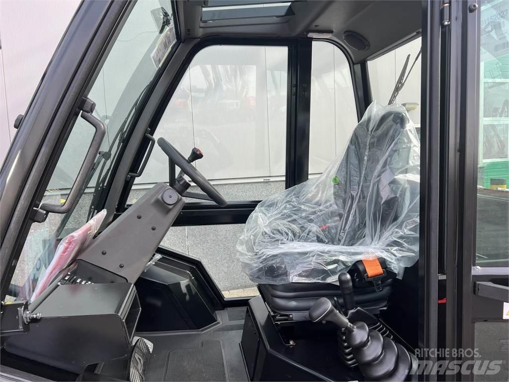 Manitou M30-4 Vanterenski viljuškar