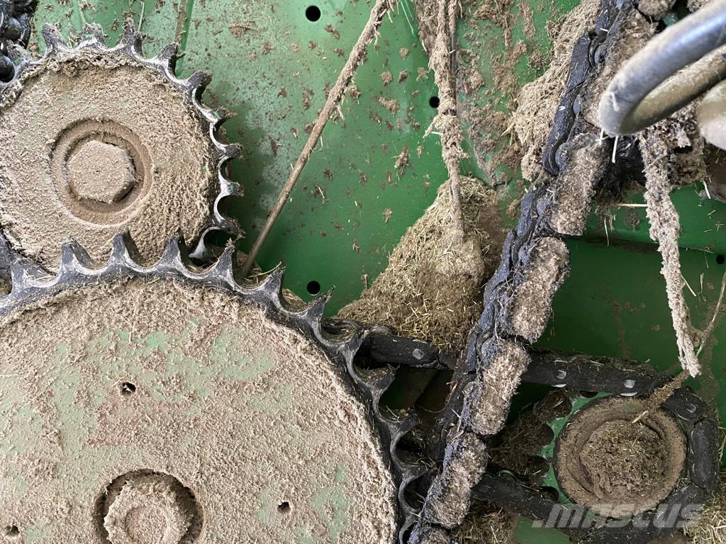 John Deere 568 Prese/balirke za rolo bale