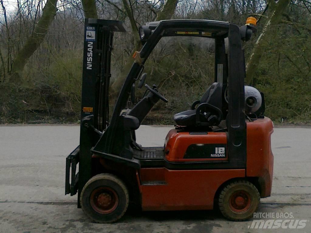 Nissan PD01A18PQ Plinski viljuškari