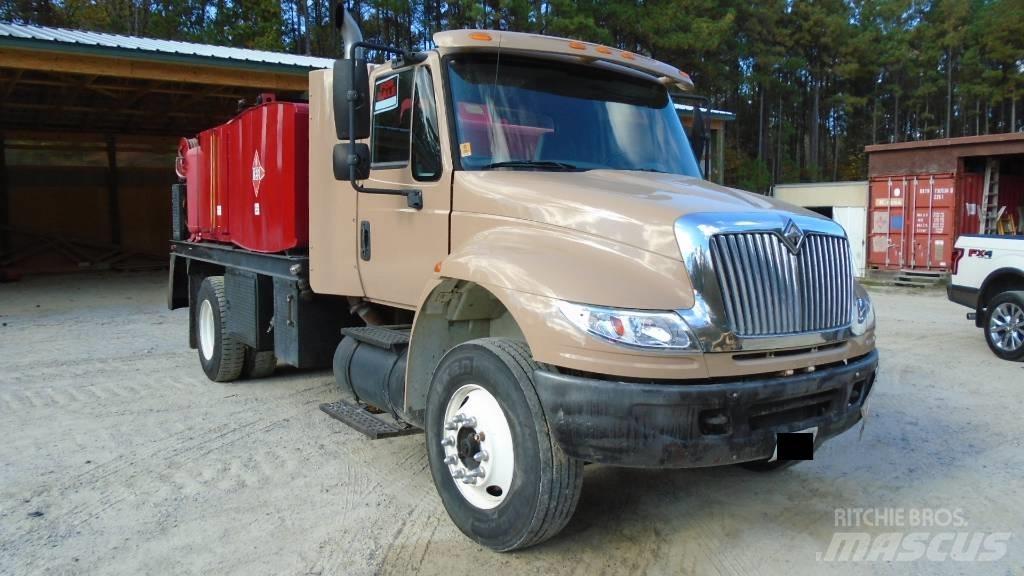 International 8500 Kamioni cisterne