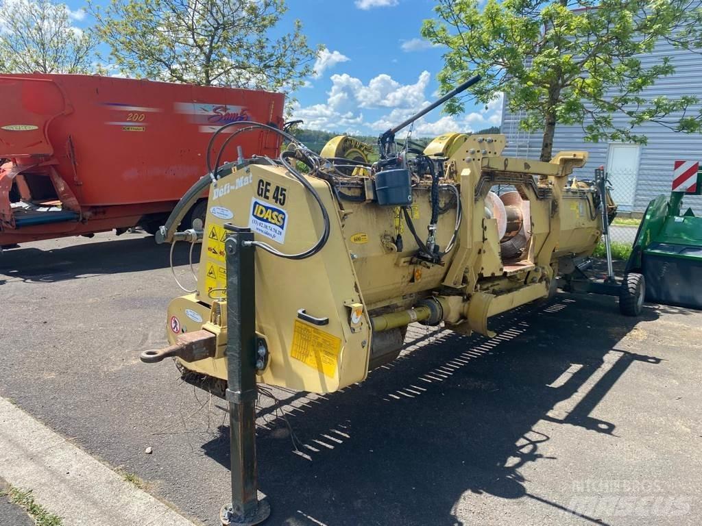 John Deere 8200 Kombajni za stočnu hranu