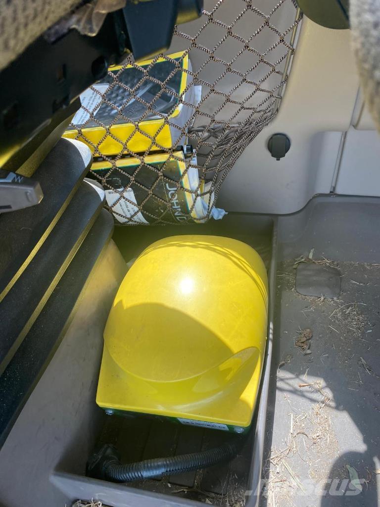 John Deere 8200 Kombajni za stočnu hranu