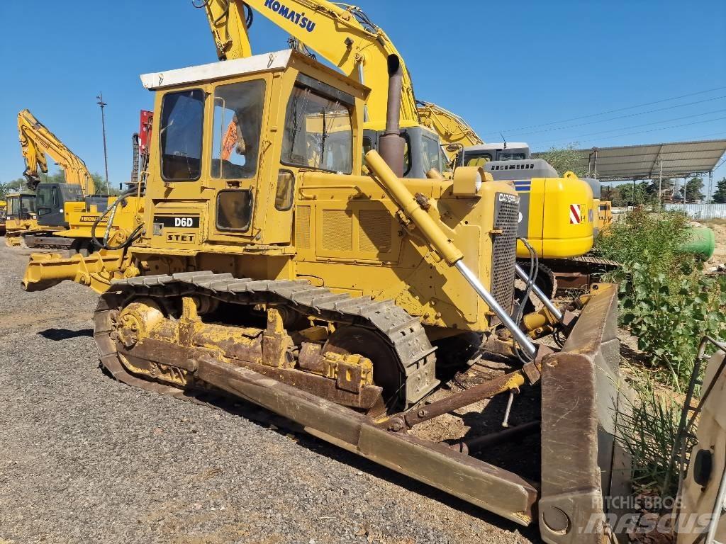 CAT D 6 D Buldožeri guseničari