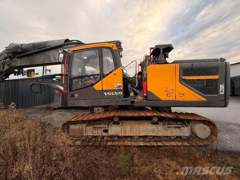 Volvo EC 250 EL Bageri guseničari