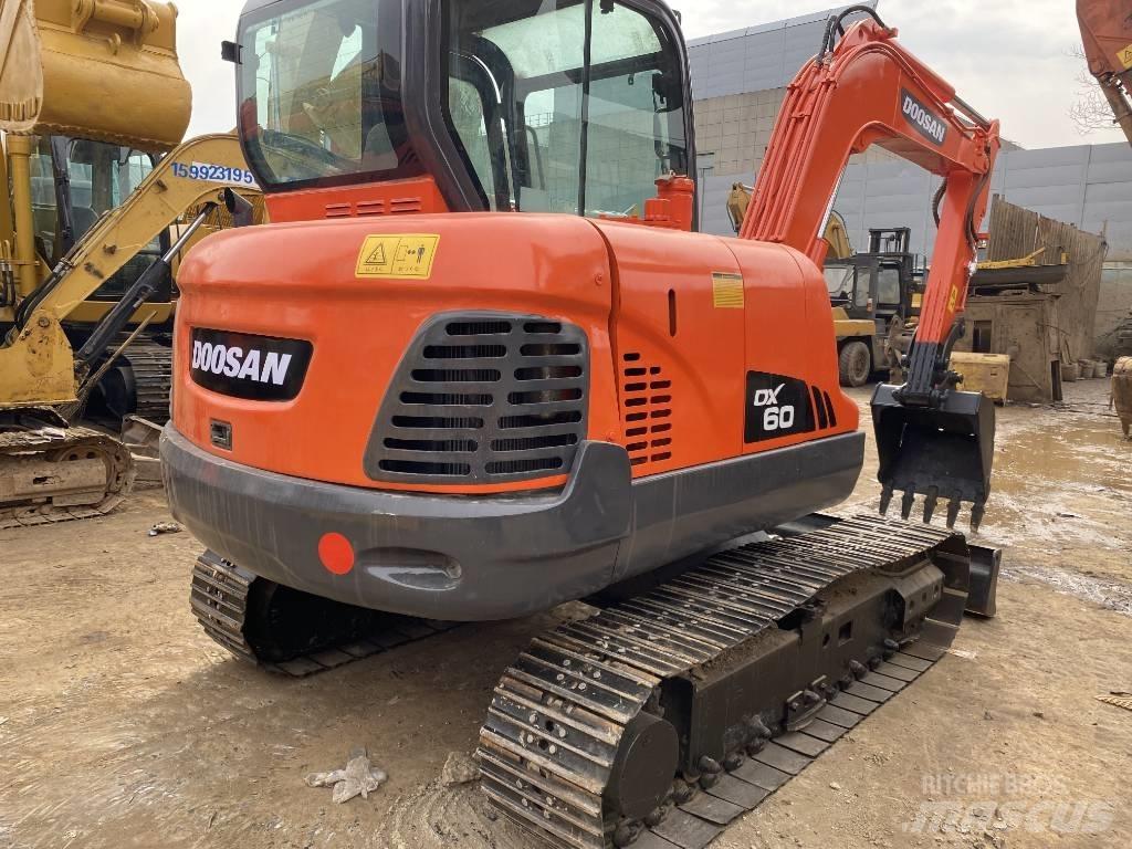 Doosan DX 60 Bageri guseničari